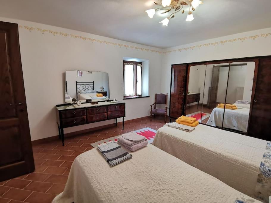 Villa Ai Tre Campi Fornaci di Barga Exterior foto